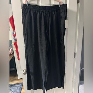 A New Day women’s linen pants in size 1X. NWT